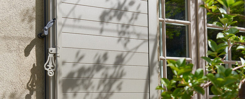 Détail volet aluminium Montagnard de Préfal Détail volet aluminium Montagnard de Préfal