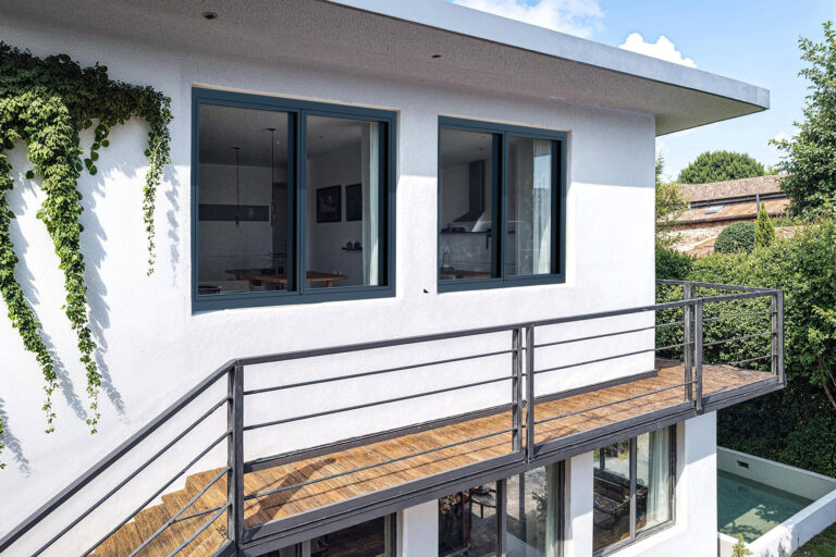 prefal-landing-vision-allure-maison-3 Fenêtre Vision Allure sur une maison